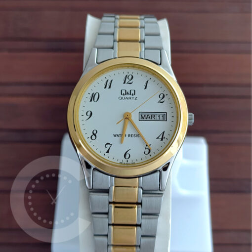 q&q by citizen japan BB16-404 model golden silver stainless steel & numeric white dial men's gift watch