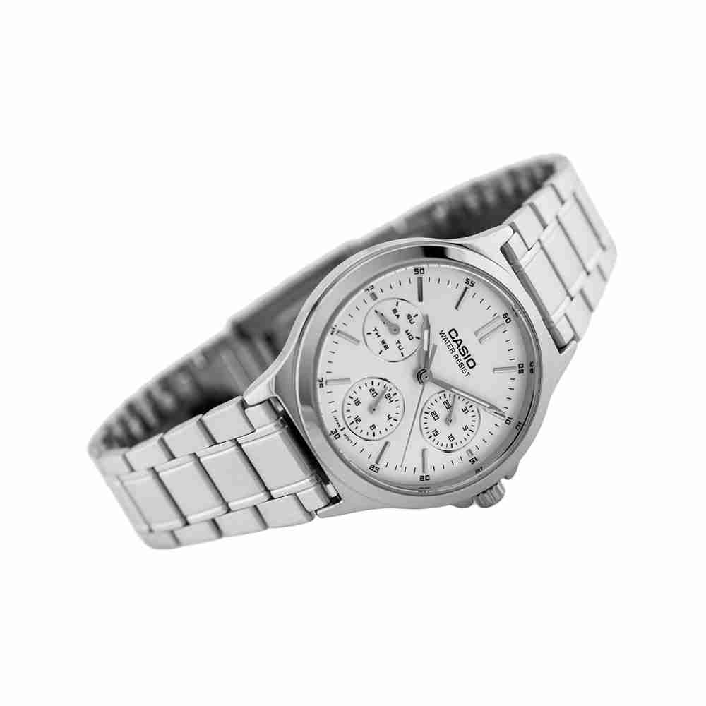 Casio MTP-V300D-7A Black Dial Stylish Chronograph Wrist Watch ...