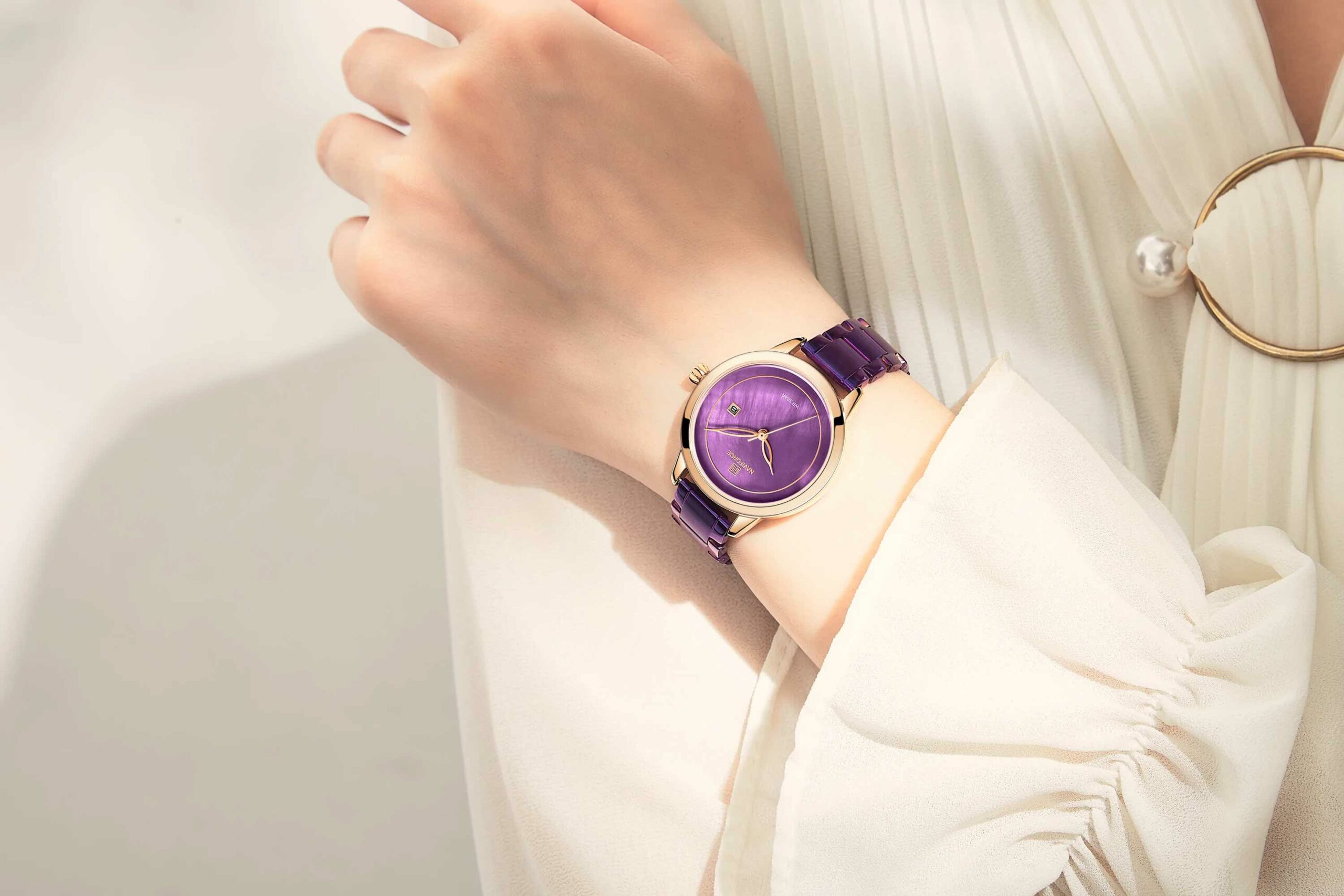 NaviForce NF5008 stylish ladies fashion watch in purple steel chain & dial model display